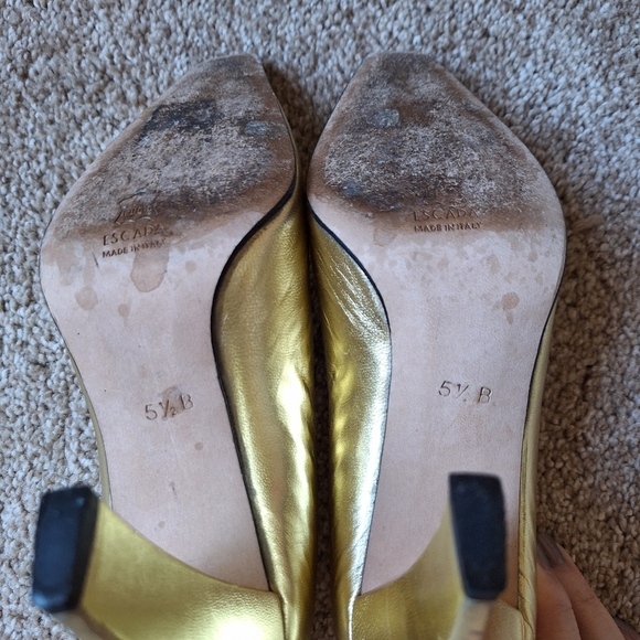 Escada Womens Gold Metallic Pointed Toe Heels. Size 5.5 - Picture 8 of 10